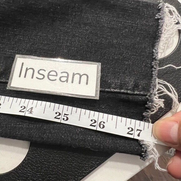 Levi's Premium 711 Skinny Black Stone Wash Denim Women's Jeans Sz. 25 - Picture 12 of 12